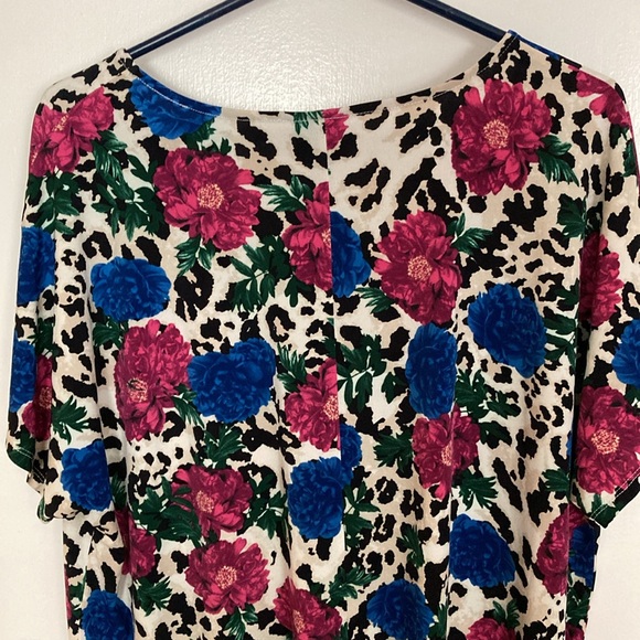 JM Collection, Lux Hues, Floral Top, Size XL - Picture 4 of 10